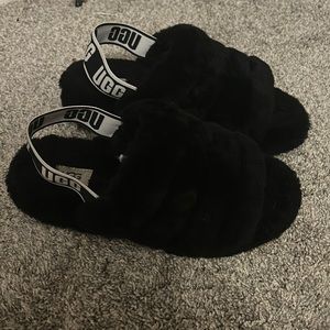 Black UGG fluff yeah slipper